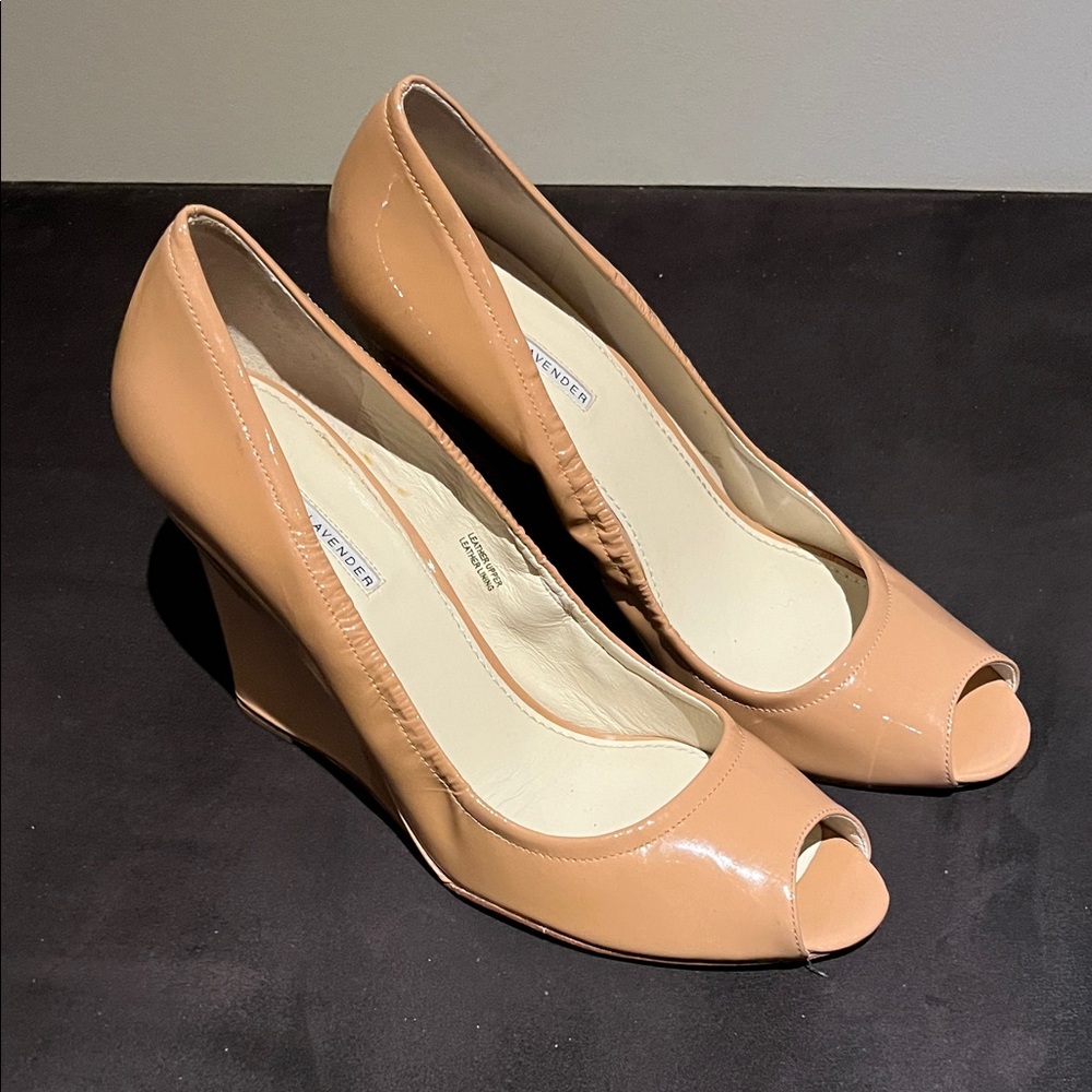 Lavender by Vera Wang Nude Peep-Toe Wedges